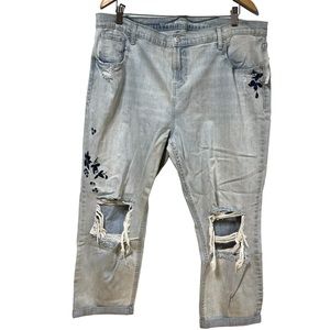 Old Navy Boyfriend Straight Jeans 18 Petite Light Wash Distressed Floral  #469